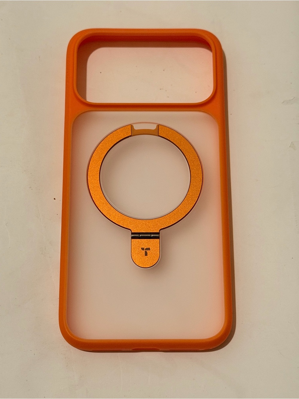 Torras Ostand Magnetic for iPhone 17 Pro Max